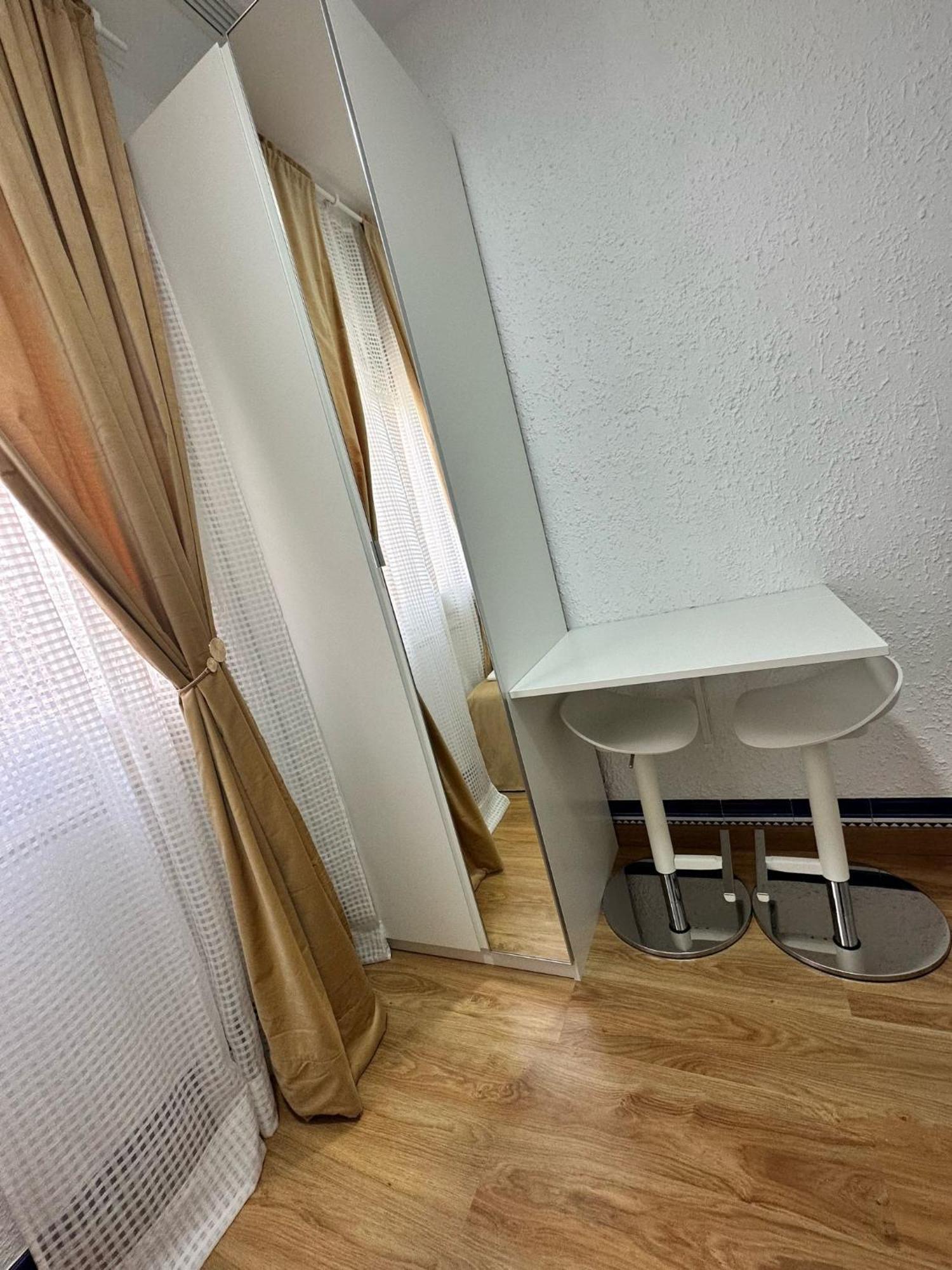 Mi Casa Es Tu Casa Apartment Оспиталет де Лобрегат Екстериор снимка