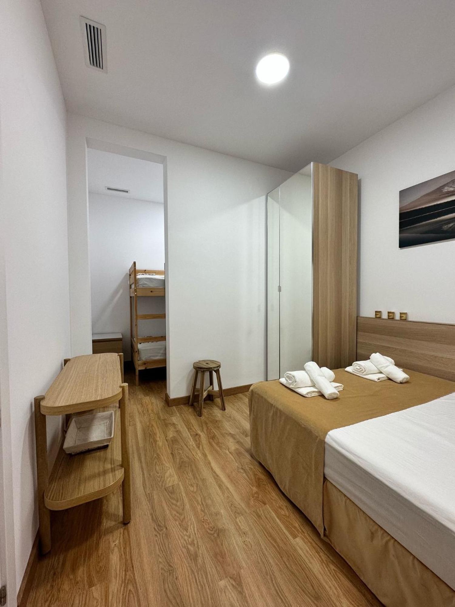 Mi Casa Es Tu Casa Apartment Оспиталет де Лобрегат Екстериор снимка